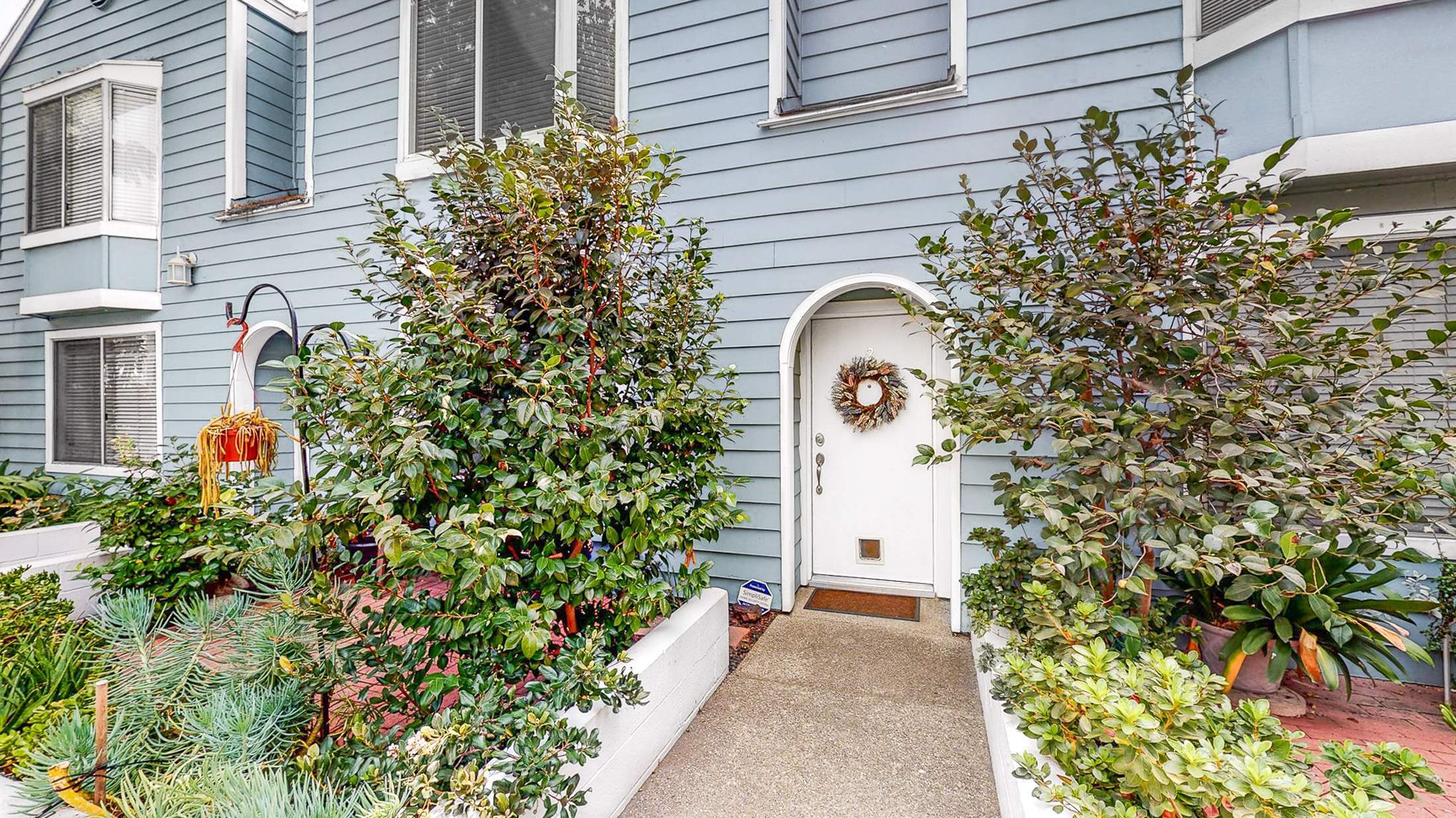 SOLD: 542 N Marengo Ave #2 in Pasadena