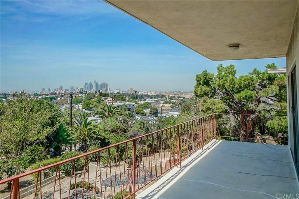 SOLD: 1179 N Stone St in Boyle Heights
