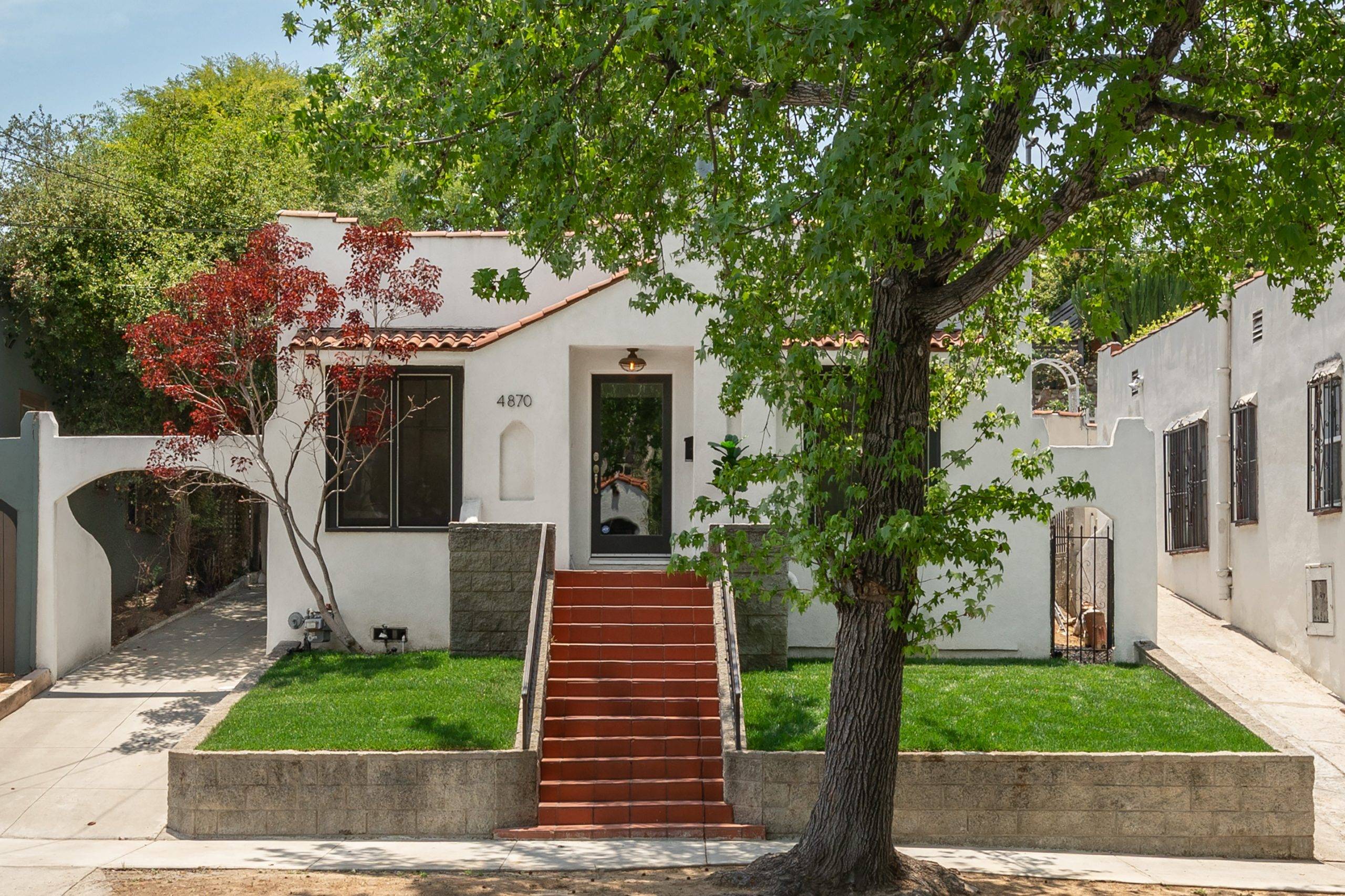 SOLD: 4870 Stratford Rd in Highland Park